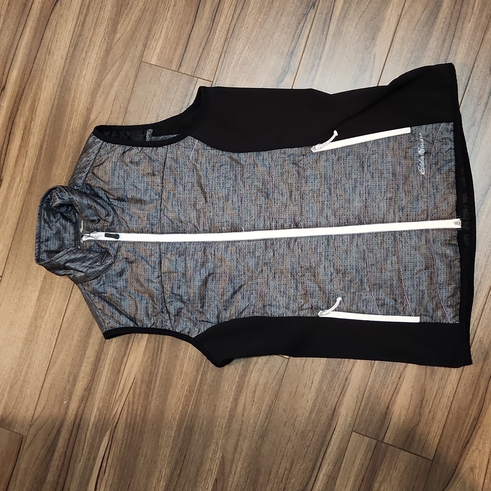 Women's lightweight Vest by Eddie Bauer, Grey and Black, Size S